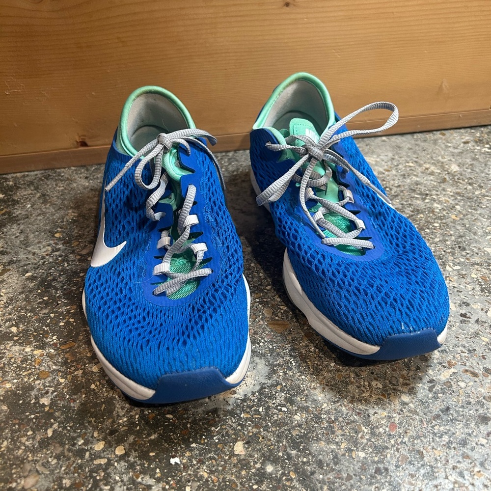 Nike Blue and Teal Women's Athletic Shoes